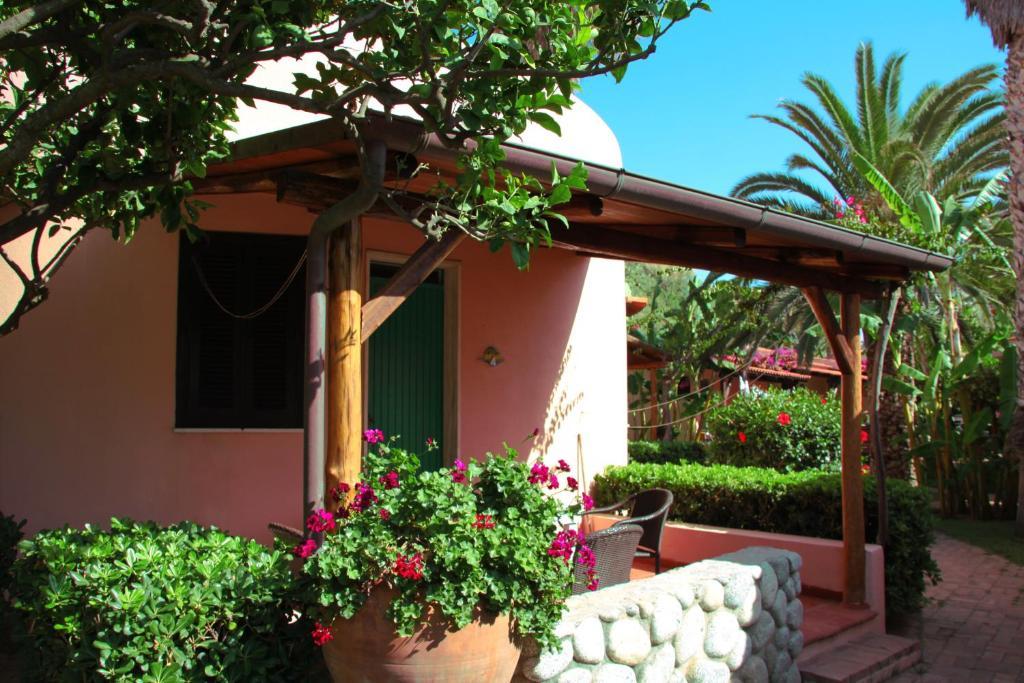 Hotel Villaggio Cala Di Volpe Capo Vaticano Rom bilde