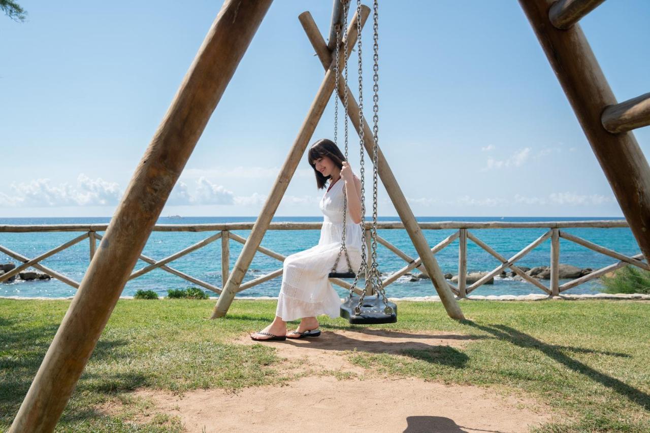 Hotel Villaggio Cala Di Volpe Capo Vaticano Eksteriør bilde