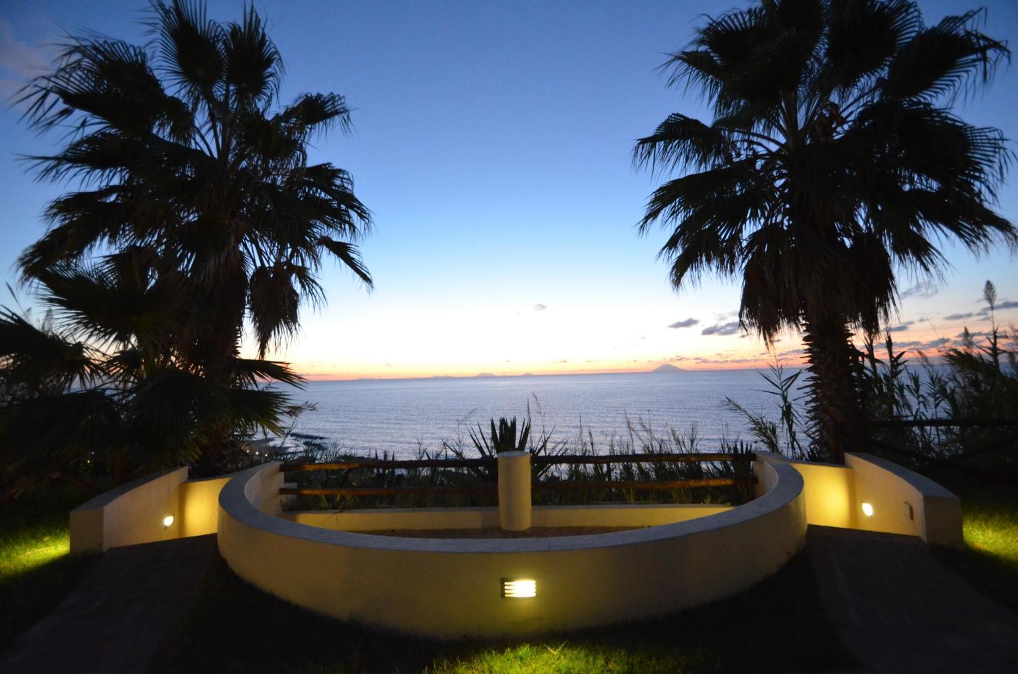 Hotel Villaggio Cala Di Volpe Capo Vaticano Eksteriør bilde