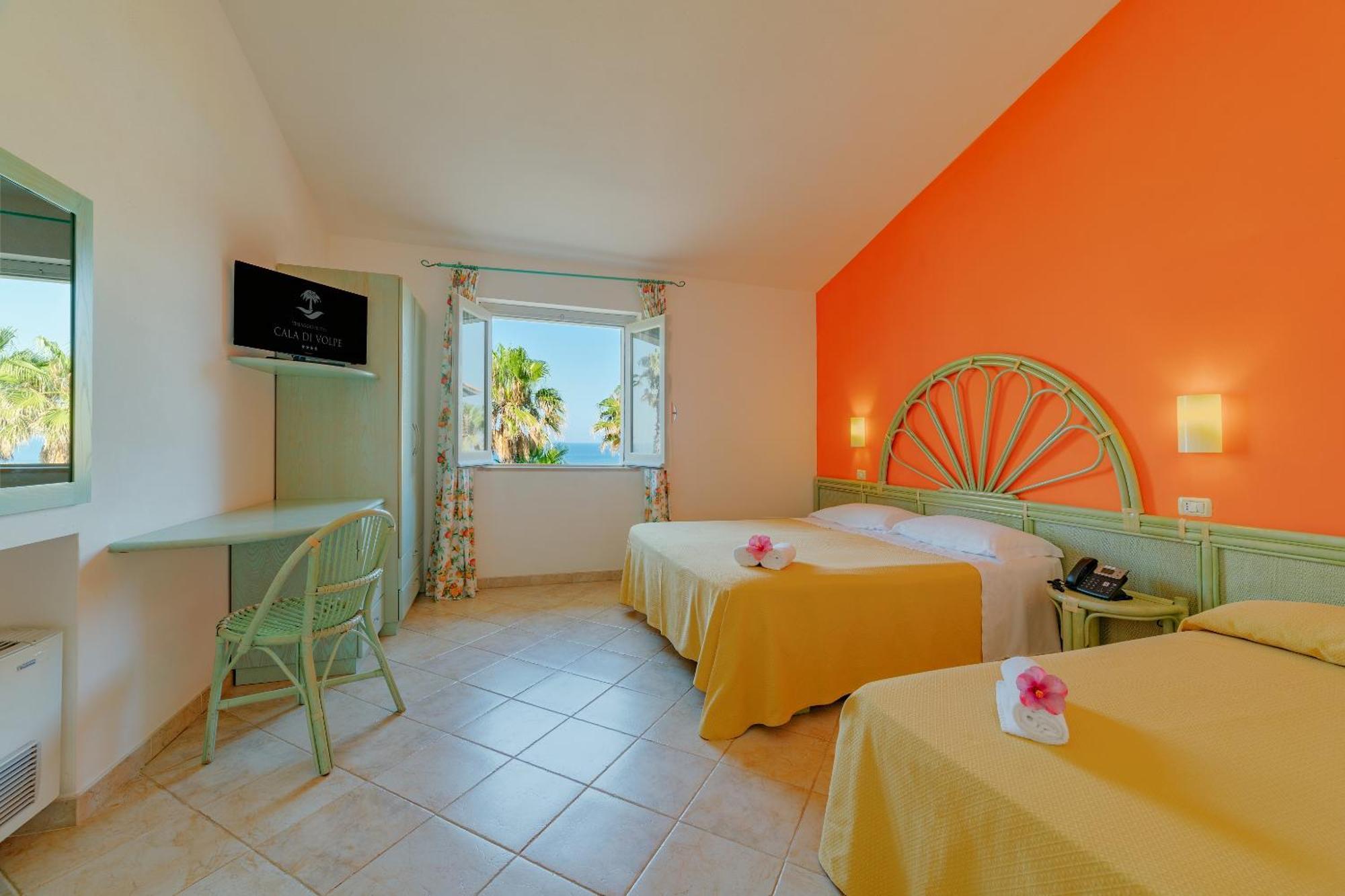 Hotel Villaggio Cala Di Volpe Capo Vaticano Eksteriør bilde