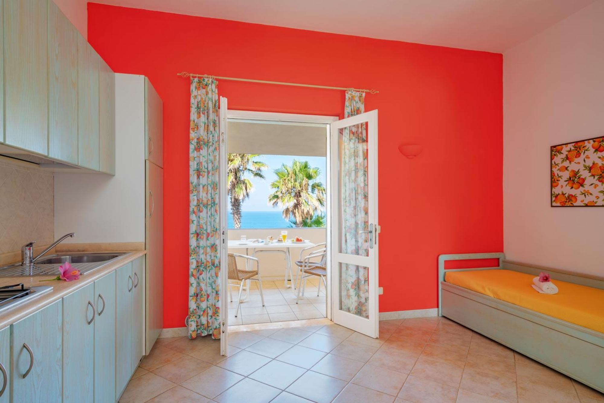 Hotel Villaggio Cala Di Volpe Capo Vaticano Eksteriør bilde
