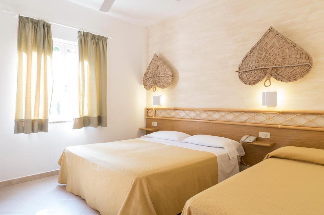Hotel Villaggio Cala Di Volpe Capo Vaticano Eksteriør bilde